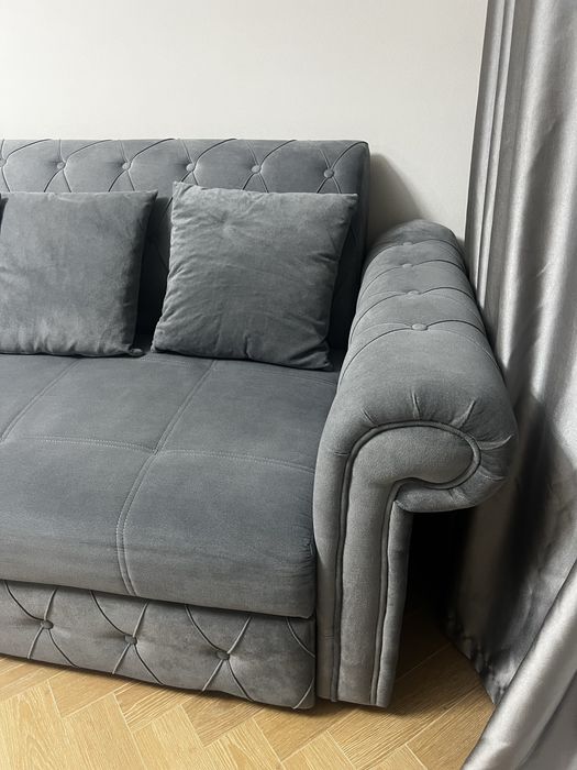 Продаётся серый диван