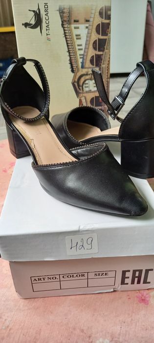 Распродажа обуви 37 размера