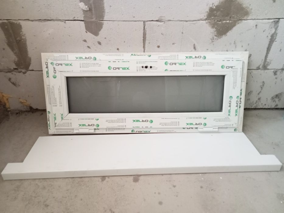 Продам  пластиковую    форточку