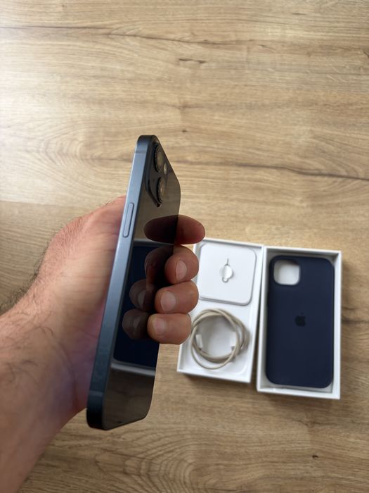 Iphone 13 Midnight - Negru de 128 GB  - Full Box