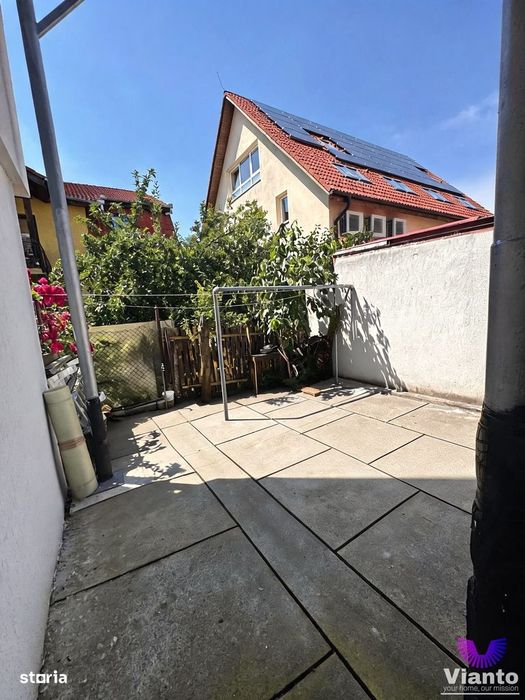 Apartament la casa individuala 94 mp cu curte - zona Parcul Sub Arini-