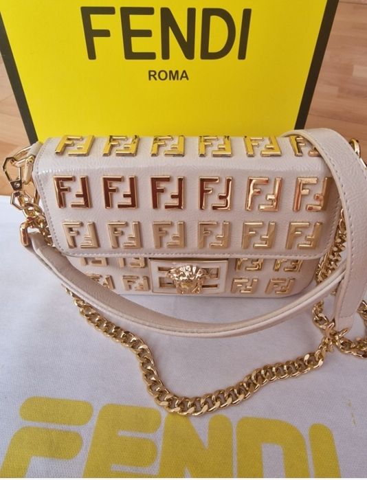 Geanta nude piele naturala,logo metalic auriu,factura,card,certificat