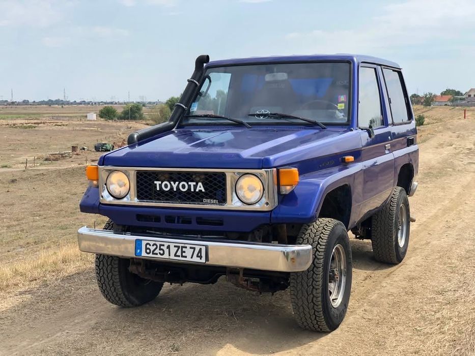 Toyota land cruiser bj 71