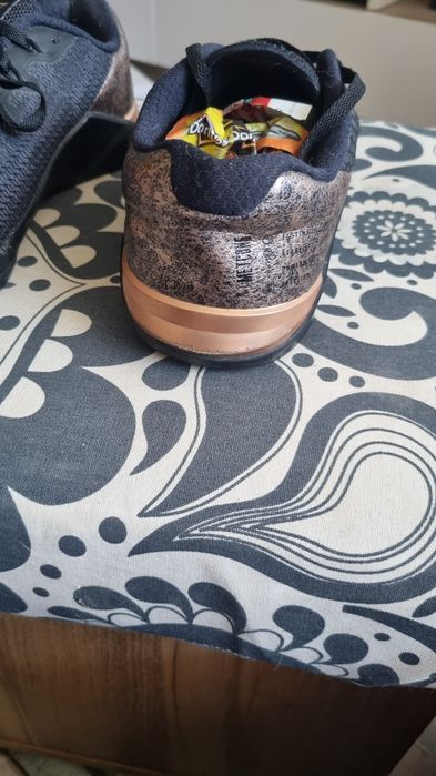 Маратонки Nike .