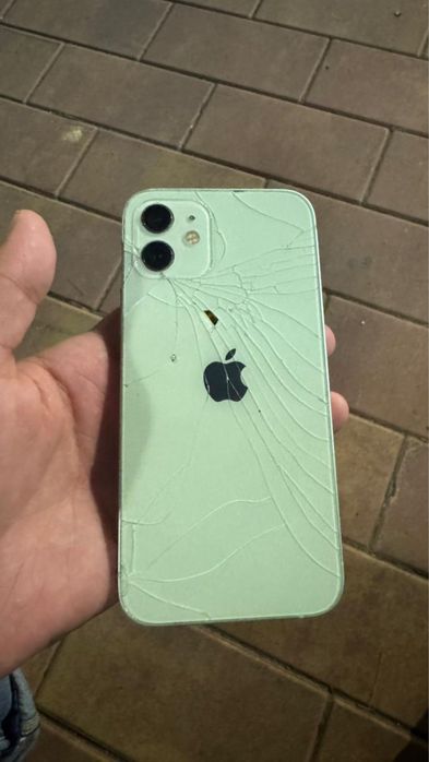 Iphone 12 телефон