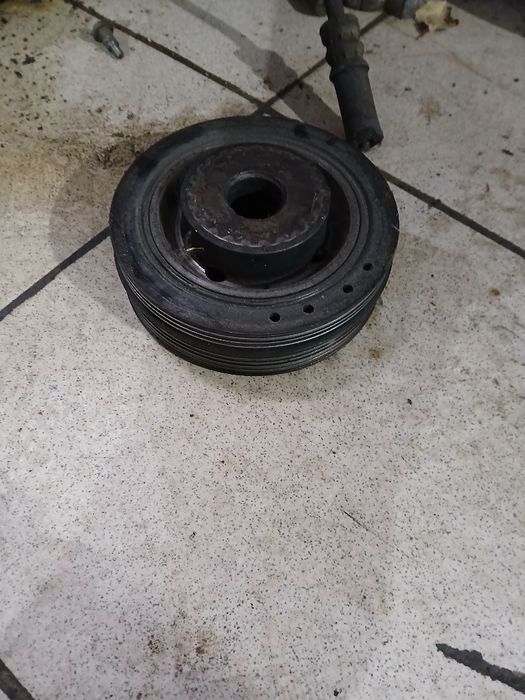 Шкиф коленвала...