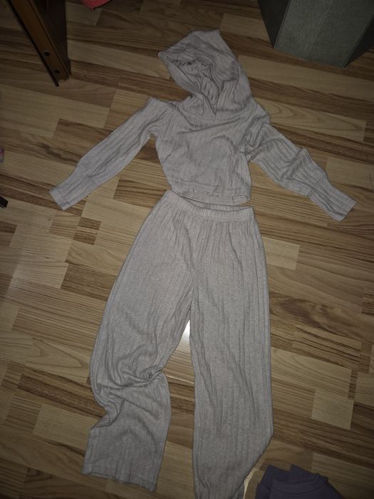 Спортен екип и зимни якета 134