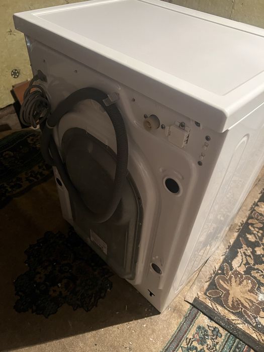 Продам стиральную машину