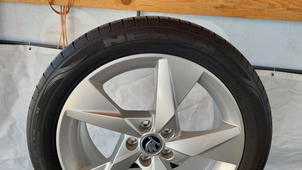 Лети джанти с гуми Skoda Skala 205/50/17""