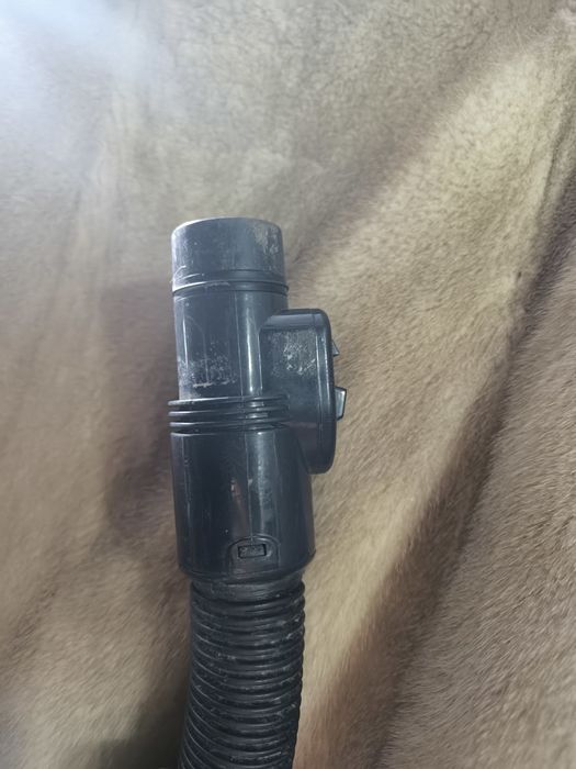 Шланг от пылесоса