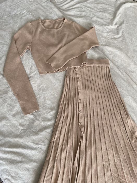 Продам двойку топ юбка