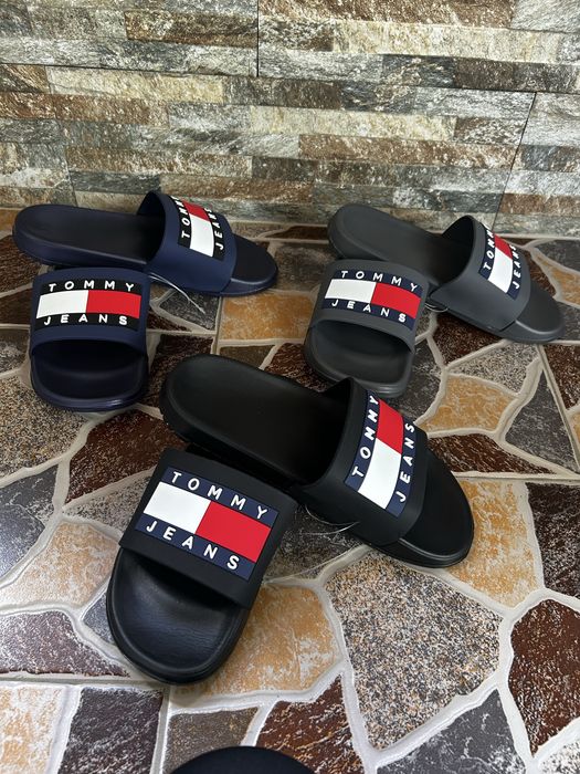 Slapi unisex Tommy