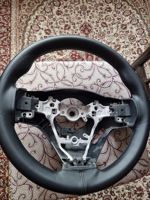 Руль тойота рав4 для 2013-19гг