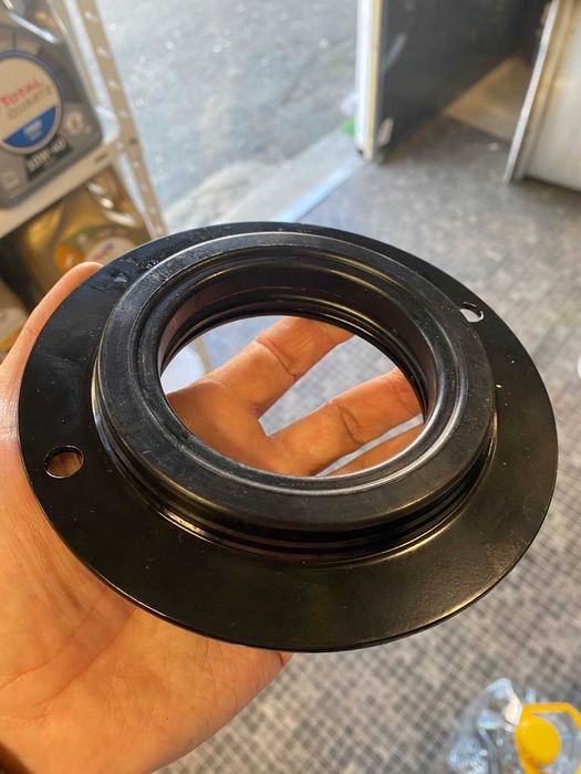 монтаж на подпора, стойка за окачване KYB SM5658 Тойота RAV 4