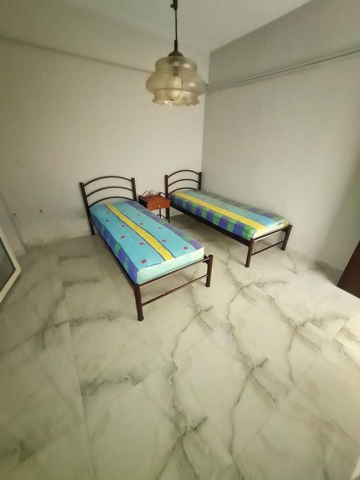 Продава 2 ет къща 240 м2 с двор 1200 м2 в Аспровалта, Гърция