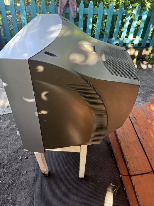 Продам цветной телевизор