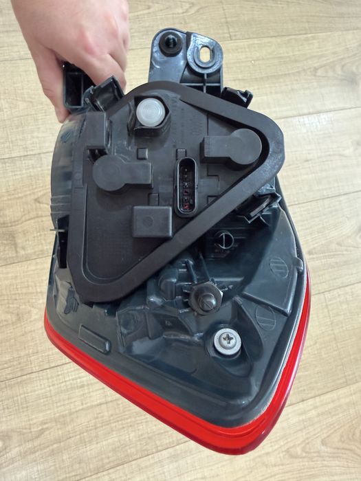 Stop  stanga depo bmw f30 nfl