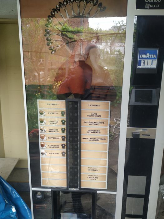 Продавам кафе автомат