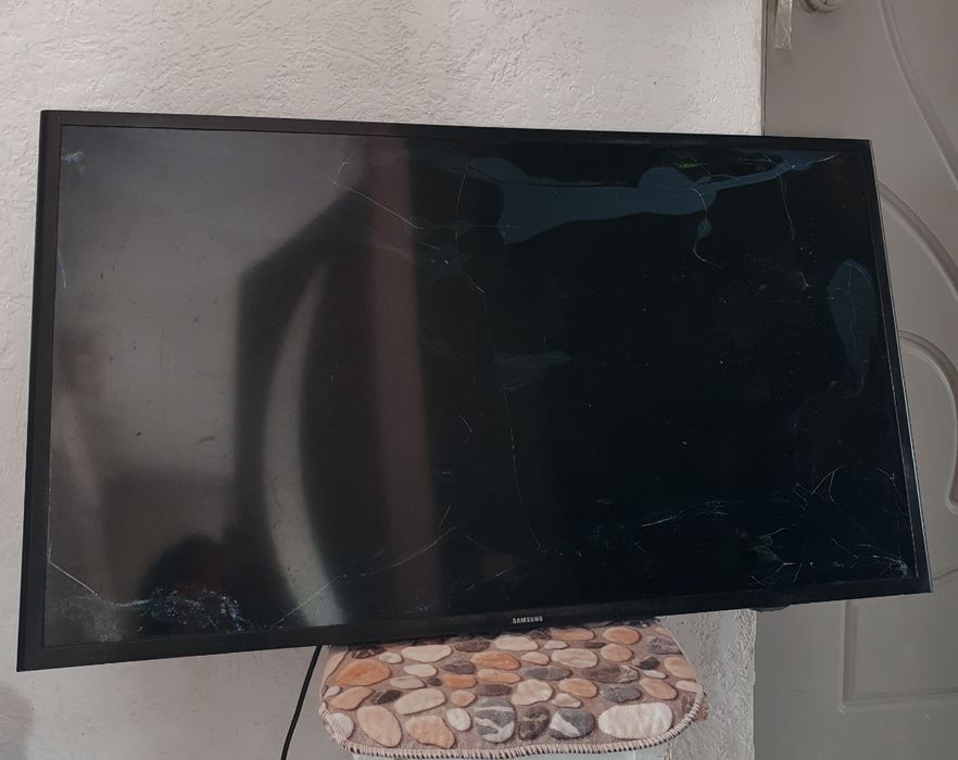 Продам телевизор