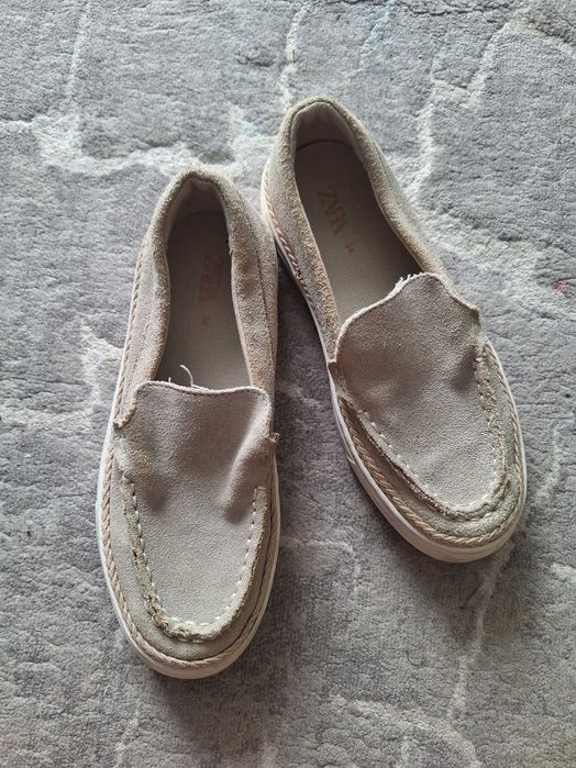 Vand pantofi baieti