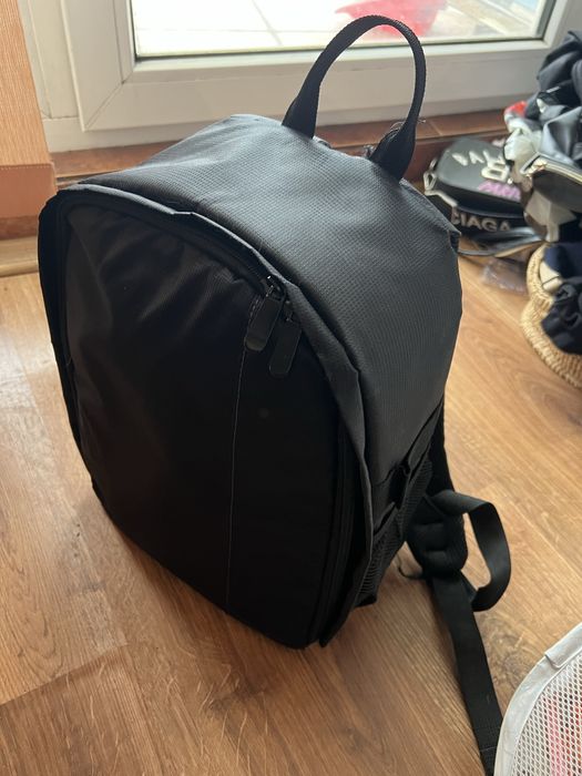 Продавам фотографска раница 20литра