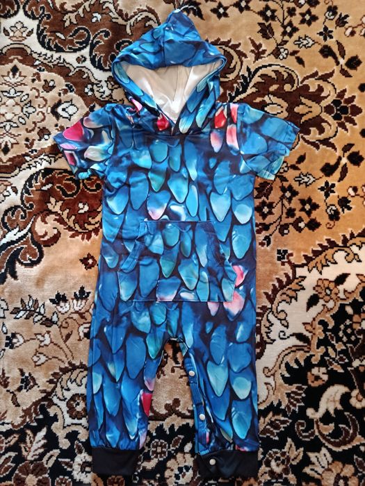 Продам боди новые от 6 месяцев до года