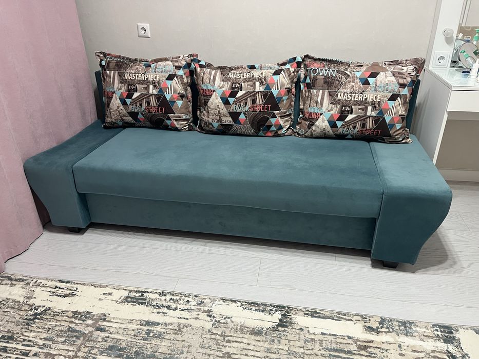 Продам диван в хорошем состоянии