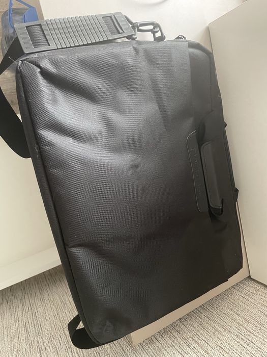 Сумка черная для ноутбуков
