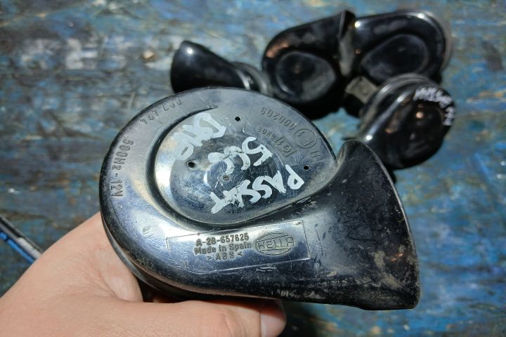 Claxon E1000209 E1000209 Volkswagen VW Passat B6