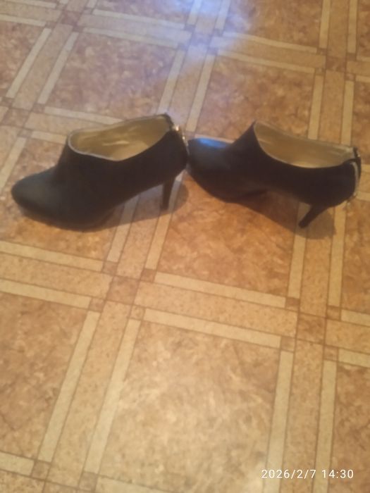 Продам батильены кожанные.В хорошем состоянии.