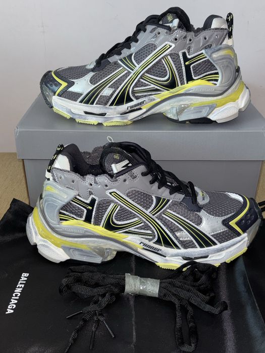 Balenciaga Runner