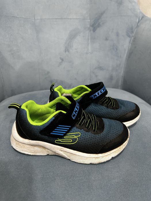 Кроссовки на 29 размер