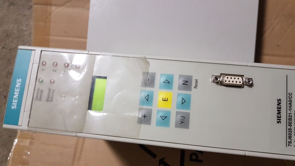 Продам блок БМРЗ микропроцессорный.