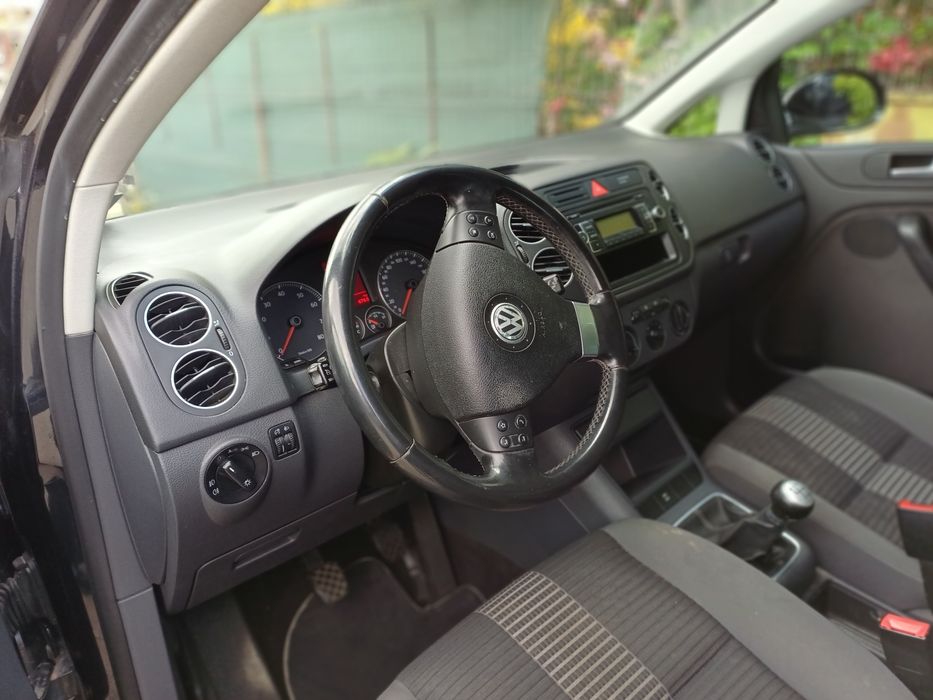 VW Golf Plus 2008 | 1.4 Benzină | Scaune Încălzite | Senzori Parcare | Revizie Recenta