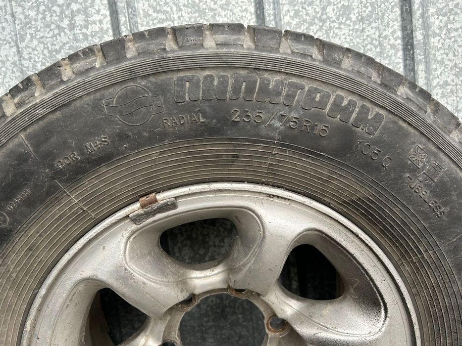 Диски с летней резиной на джип