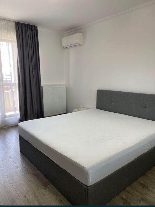 Închiriez apartament o cameră Cristalului