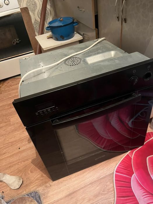 Продам духовку Gorenje