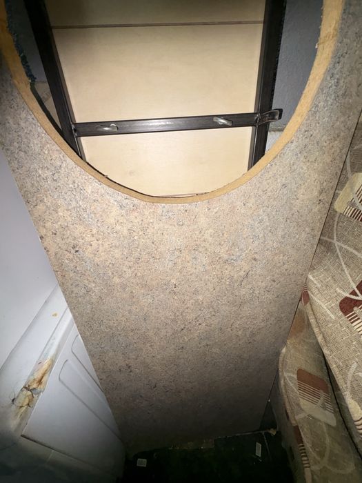 2 blaturi bucatarie premium second hand stare buna 70 lei bucata