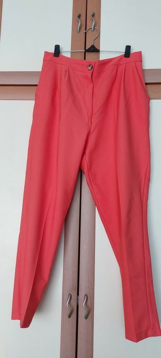 Костюм от сако и панталон