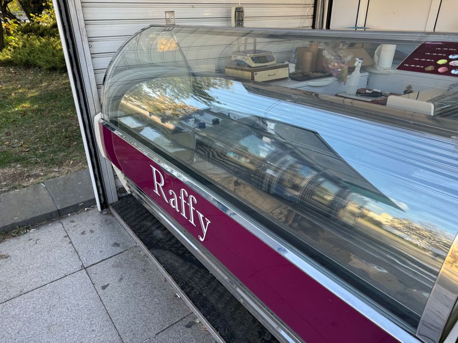 Витрина за сладолед