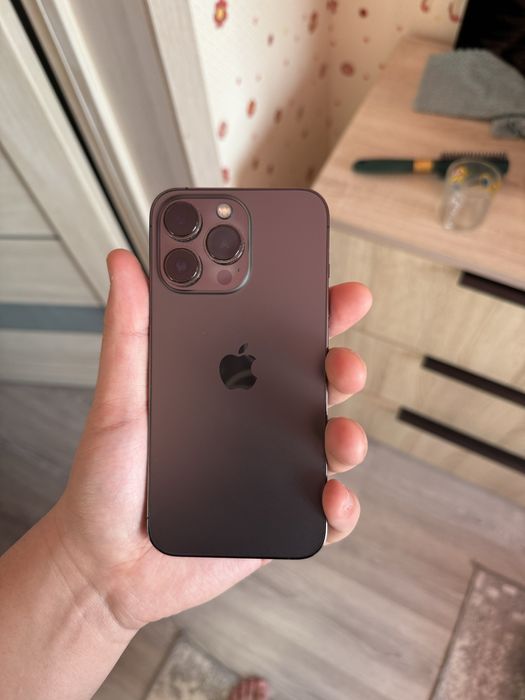 Айфон 13 про продам