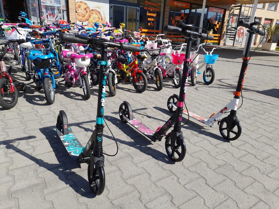 BYOX Детска тротинетка SPOOKY