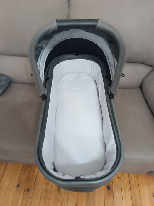 Mast количка + кош за новородено