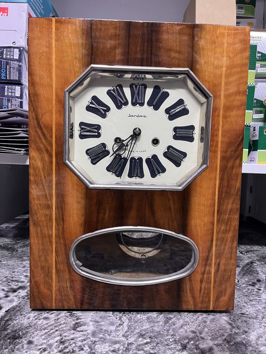 Часы настенные Янтарь jantar СССР