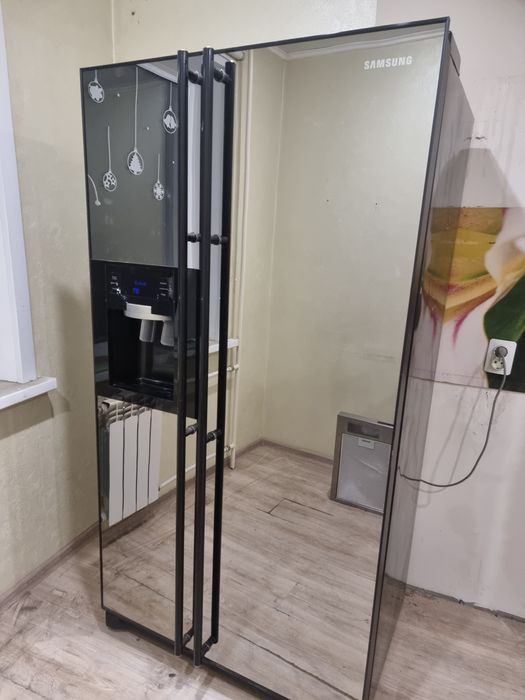 Холодильник samsung