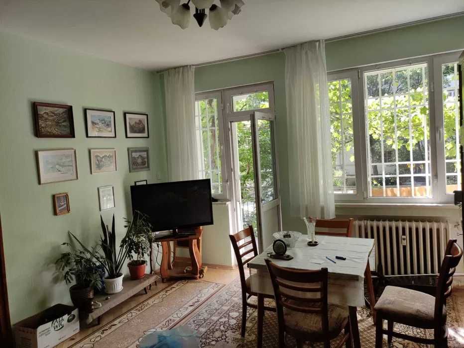 Дава се под наем Тристаен апартамент в София, Яворов - 93 кв.м за 750 € - Снимка #1