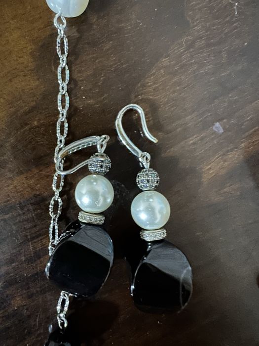 Натуральный жемчуг, янтарь