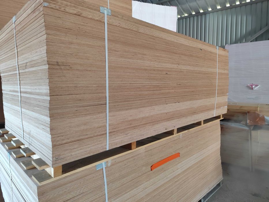 Vand placaj multistrat de fag