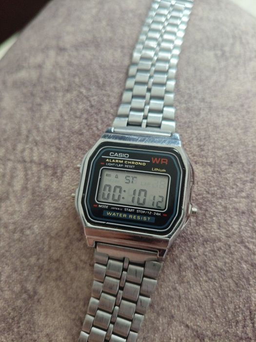 Часы Casio кварцевые