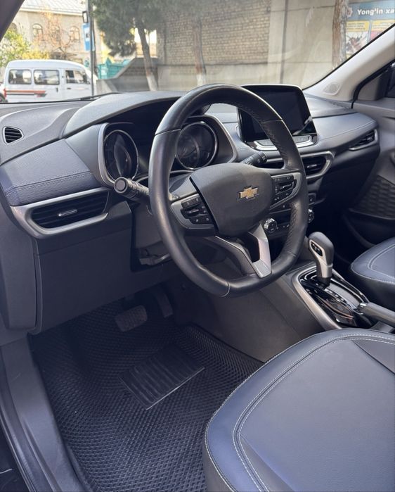 Tracker -2 premier kraska 100% toza+ Tonirovka 9 oy